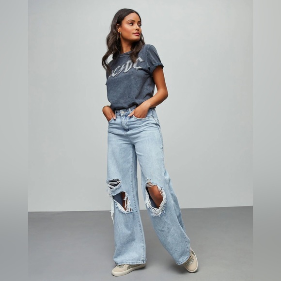 Acdc Embroidered Tee medium - Picture 3 of 5